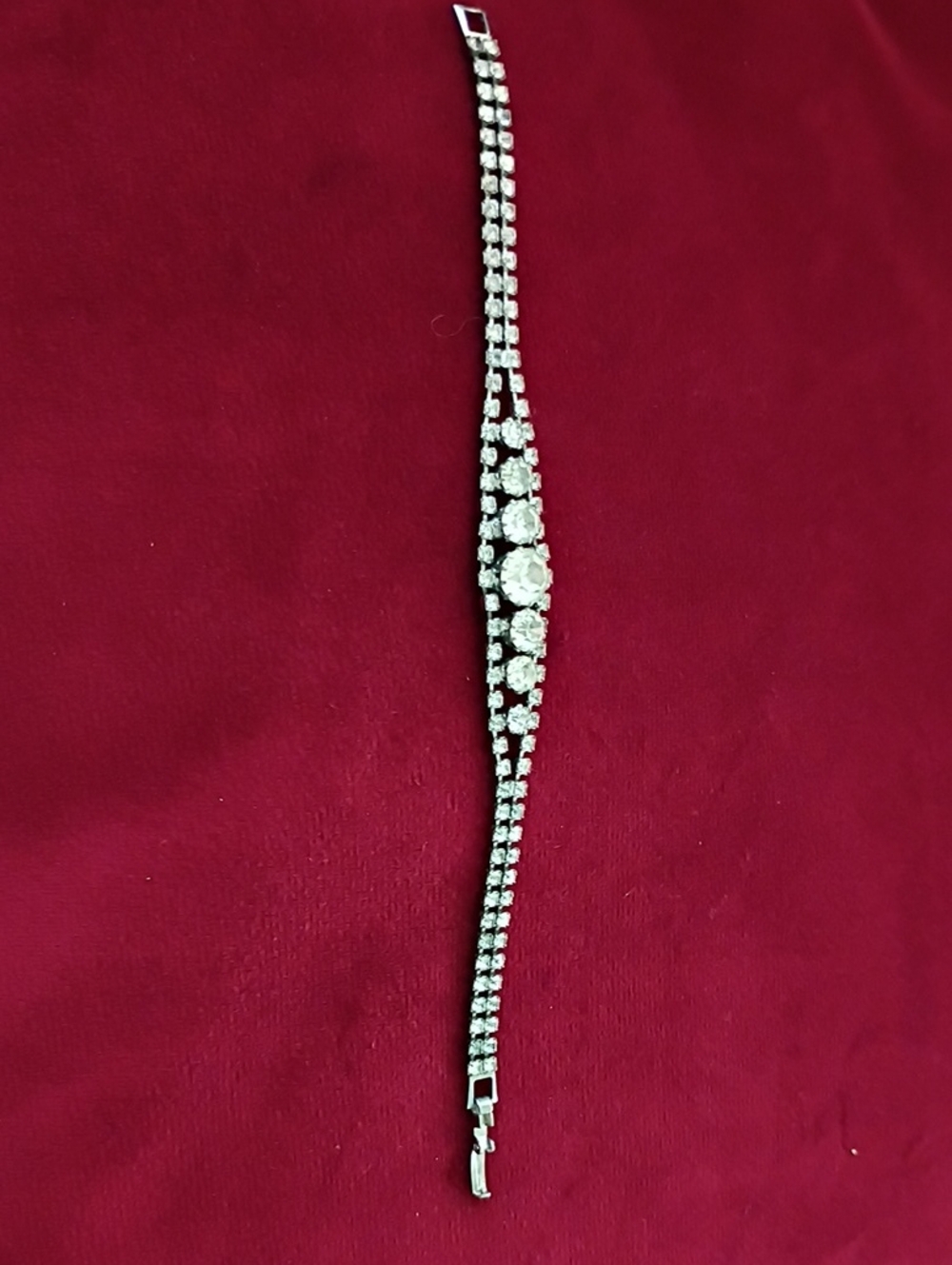 Classic Crystal Tennis Bracelet - Silver Tone